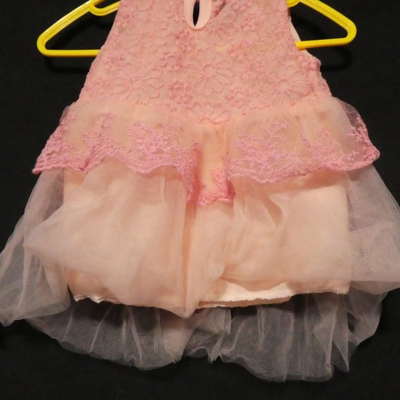 Pink lace dress, toddler girl, xs, single pink button back fastened - Picture 11 of 12